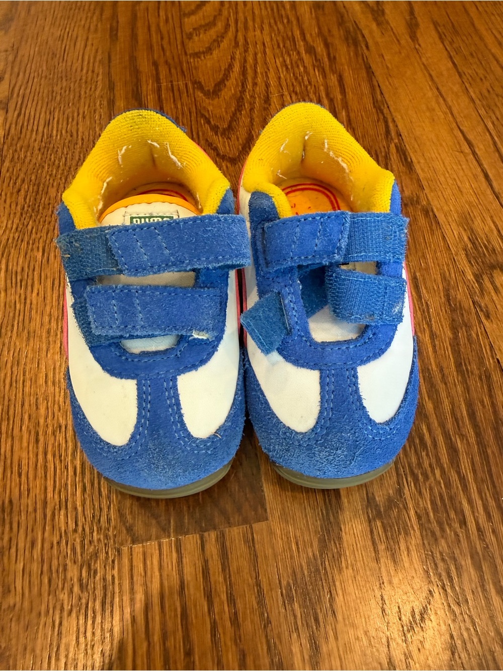 Puma Toddler Easy Rider Size 6C- LIKE NEW